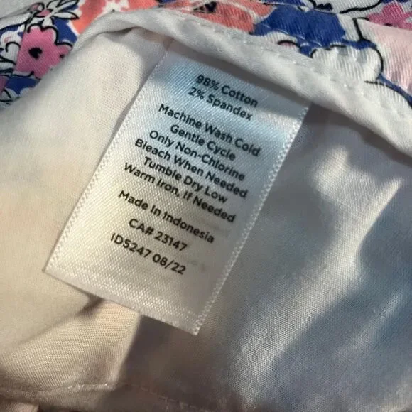 Talbots Floral Shorts Sz 8 Pink Blue White Flat Front Welt Back Pockets Summer - Picture 5 of 9